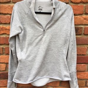 Nike dri fit pullover medium gray